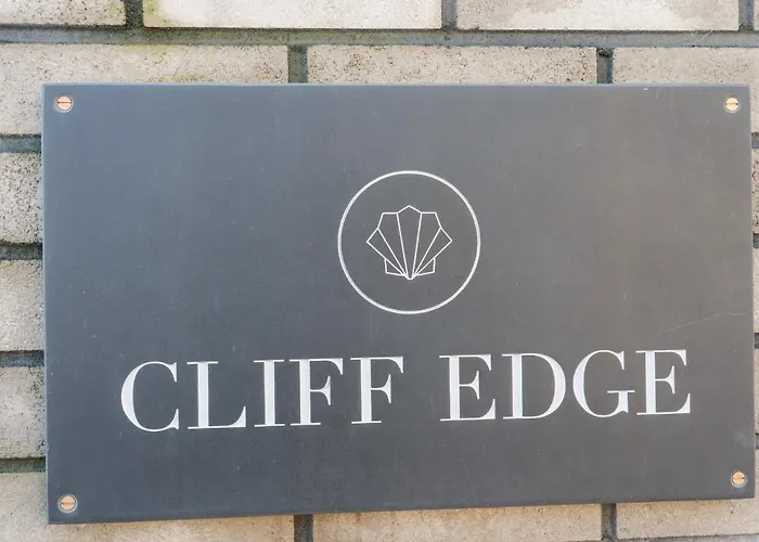 33 Cliff Edge