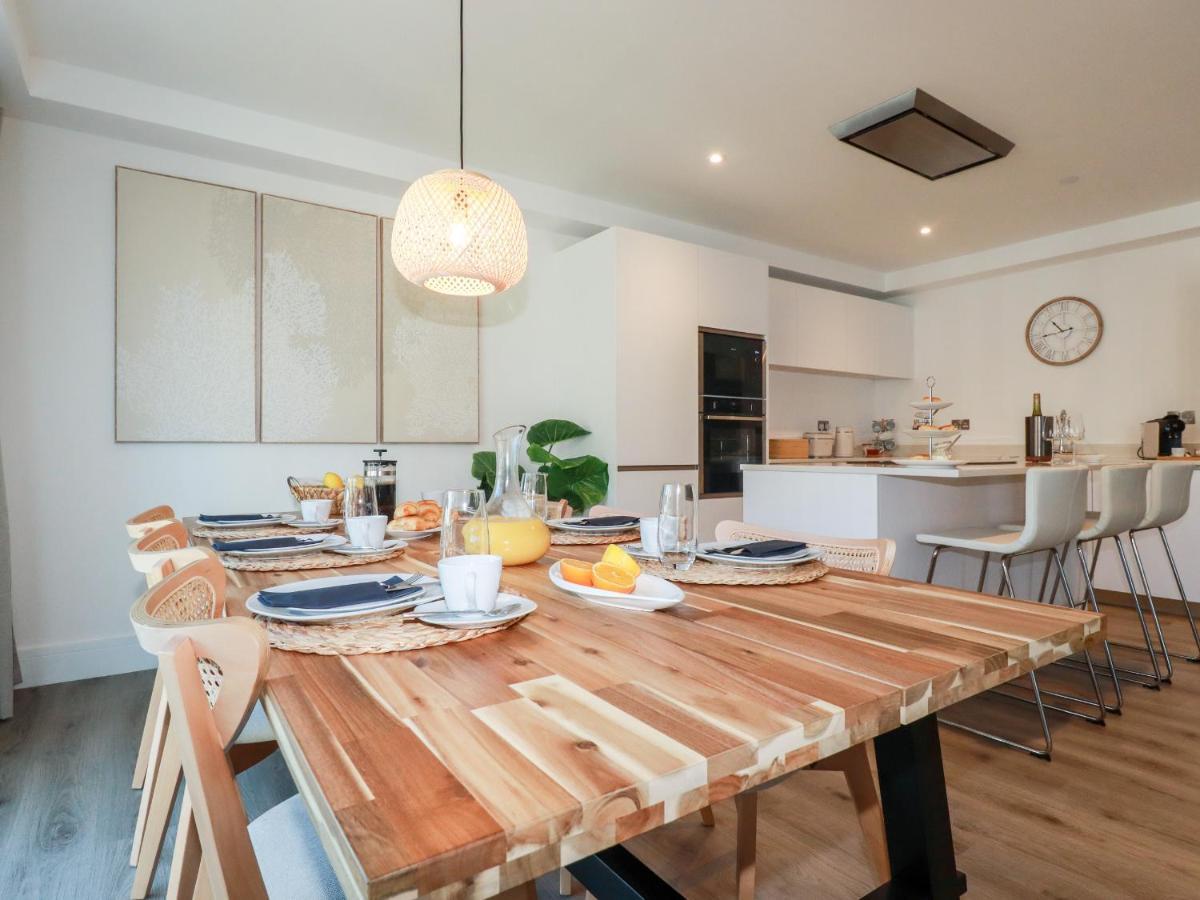33 Cliff Edge * Newquay (Cornwall)